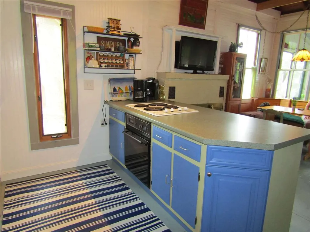 85 Webster Avenue Franklin NH 03235