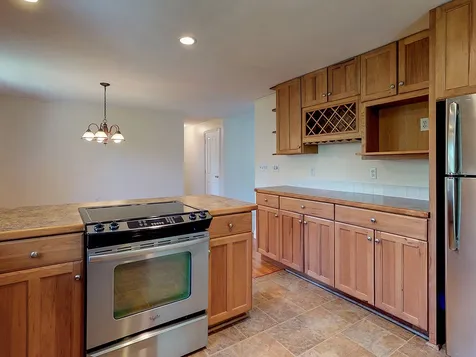 10 Hillside Road North Hampton NH 03862
