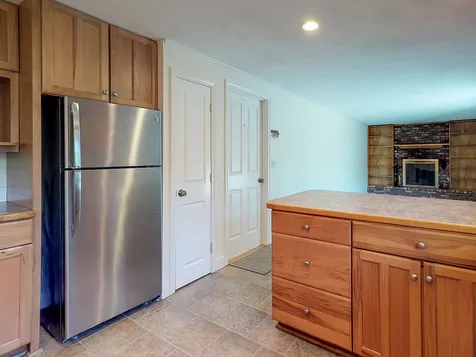 10 Hillside Road North Hampton NH 03862