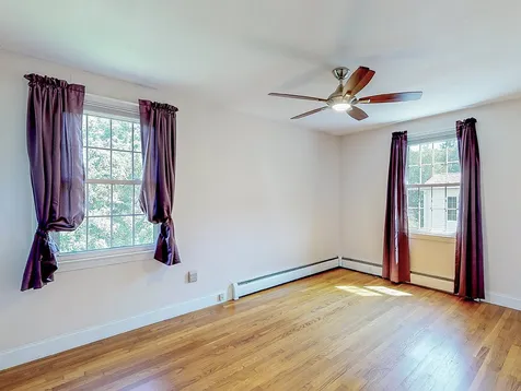 10 Hillside Road North Hampton NH 03862