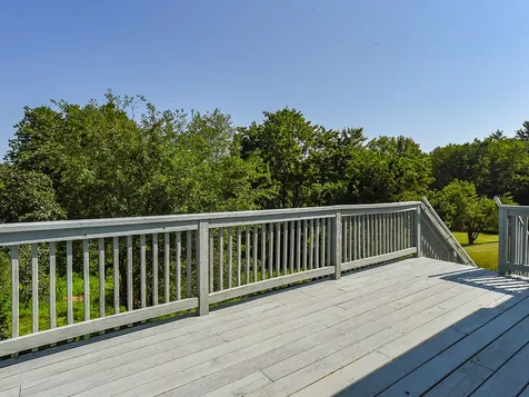 10 Hillside Road North Hampton NH 03862