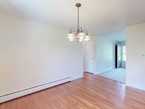 10 Hillside Road North Hampton NH 03862