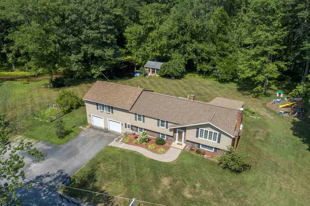 13 Nicholas Road Plaistow NH 03865
