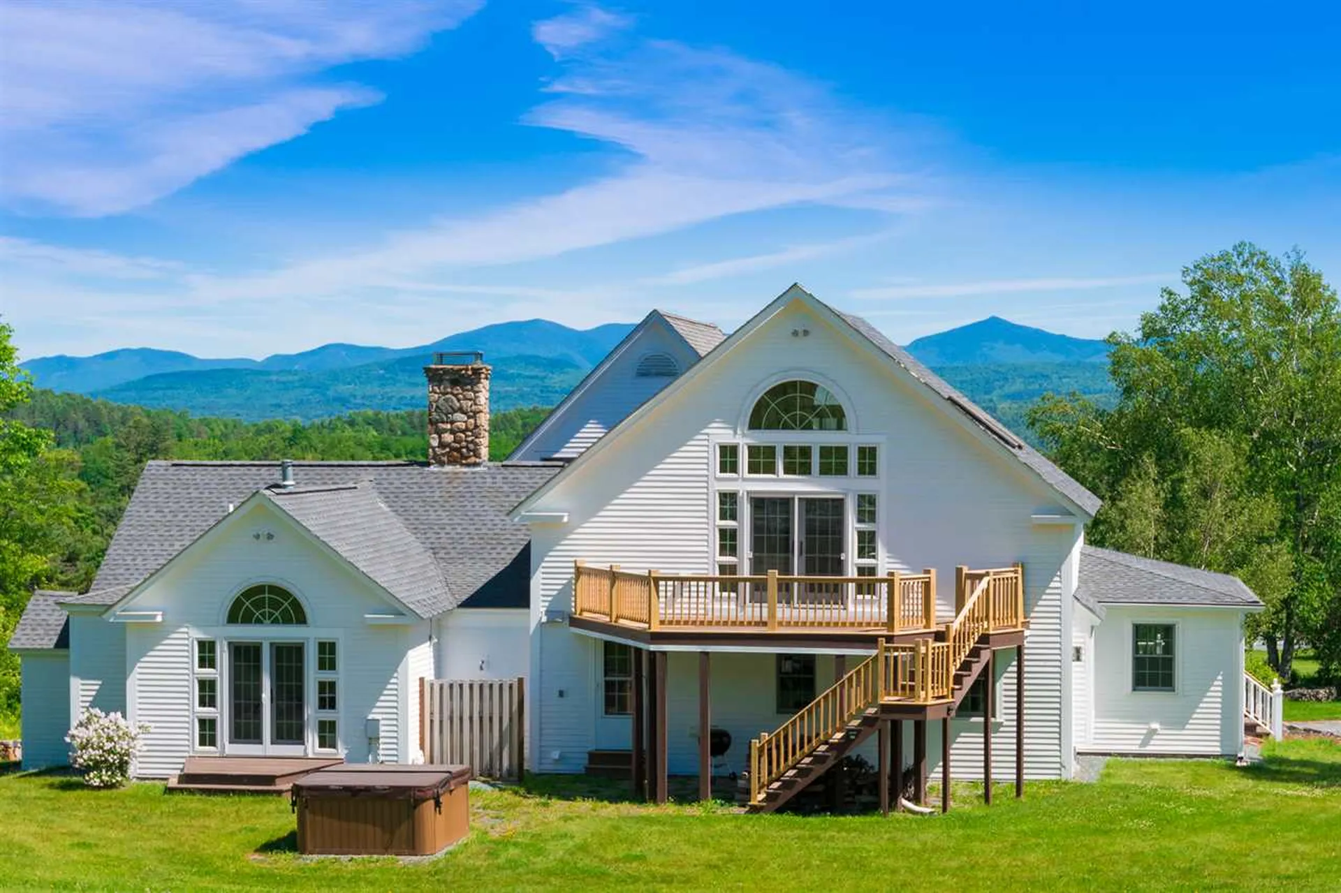 80 Old Waterford Road Littleton NH 03561
