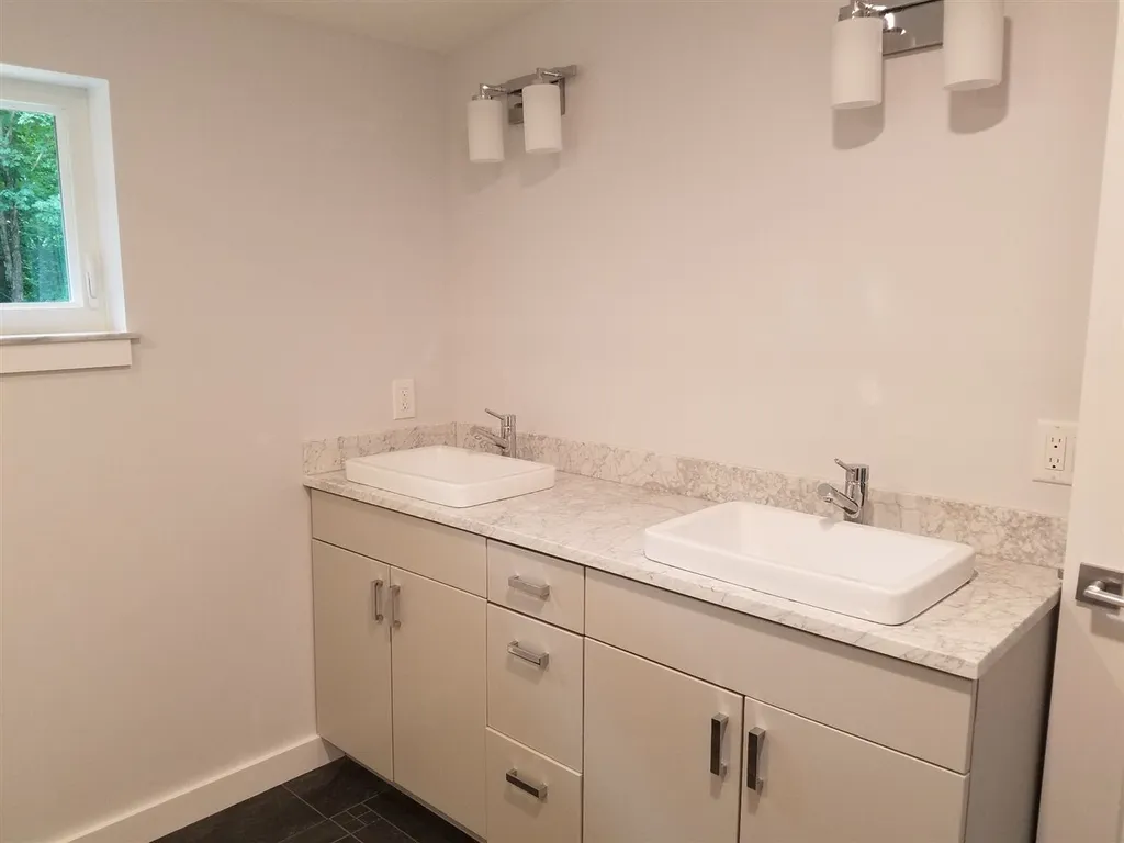 5 Trask Drive Dover NH 03820