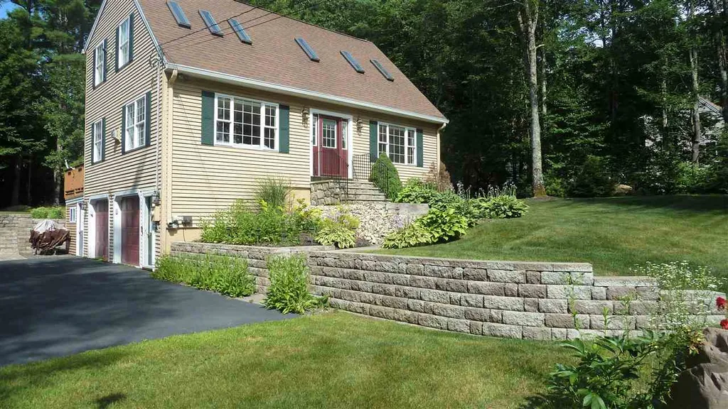 7 Holly Lane Farmington NH 03835