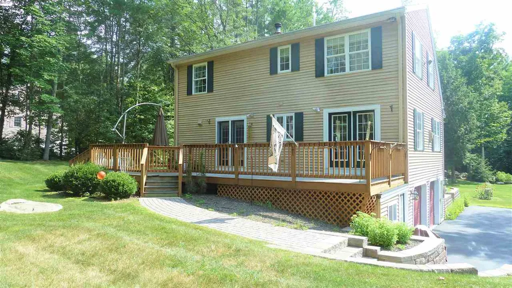 7 Holly Lane Farmington NH 03835