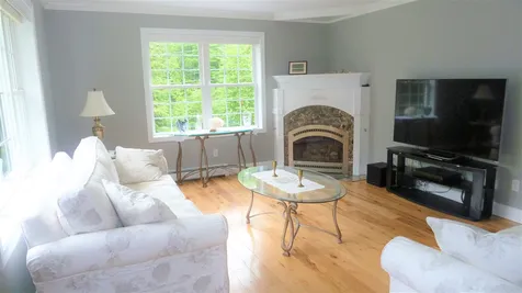7 Holly Lane Farmington NH 03835