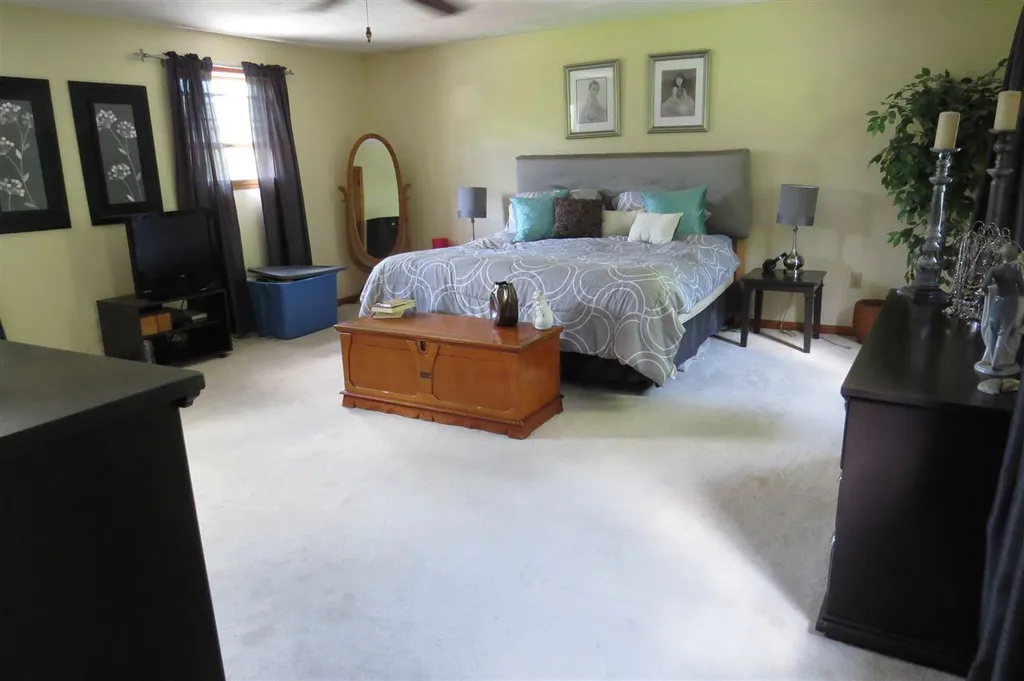 220 Pingree Hill Road Auburn NH 03032