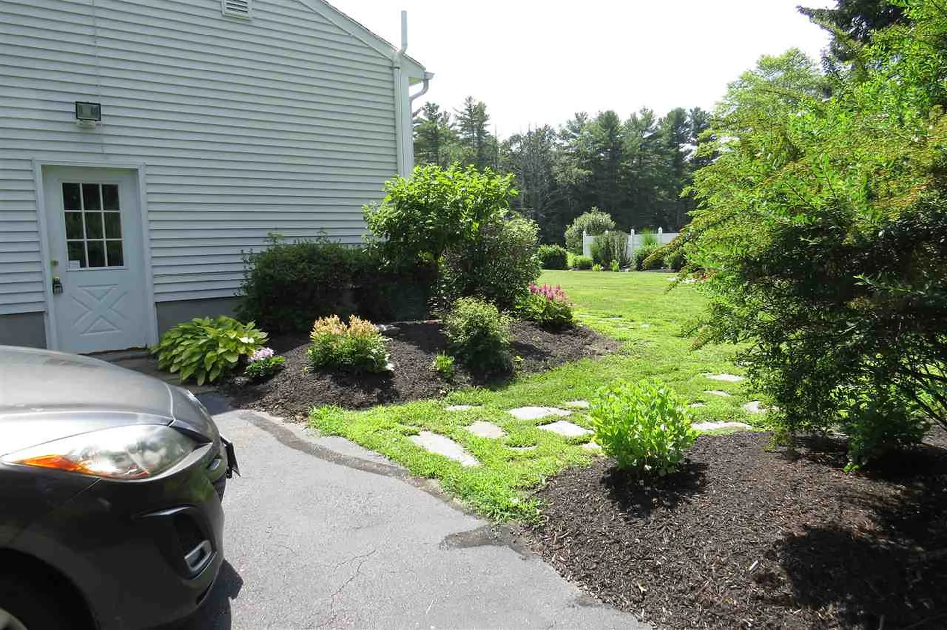 220 Pingree Hill Road Auburn NH 03032