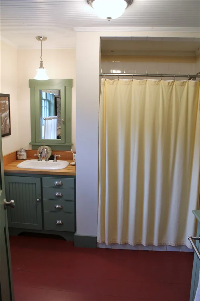 296 Slab City Road Grafton NH 03240