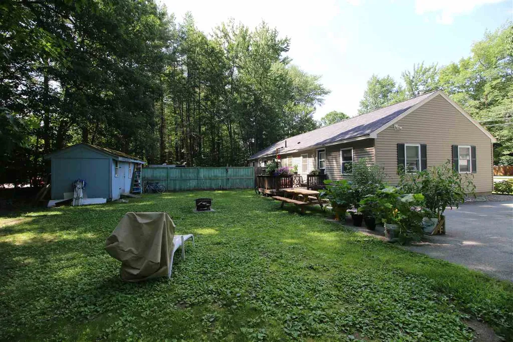 89-91 Old Dover Road Rochester NH 03867
