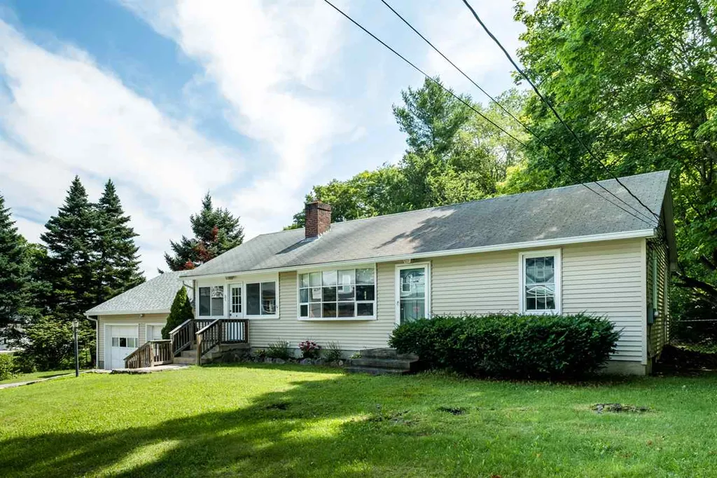 30 Page Street Somersworth NH 03878