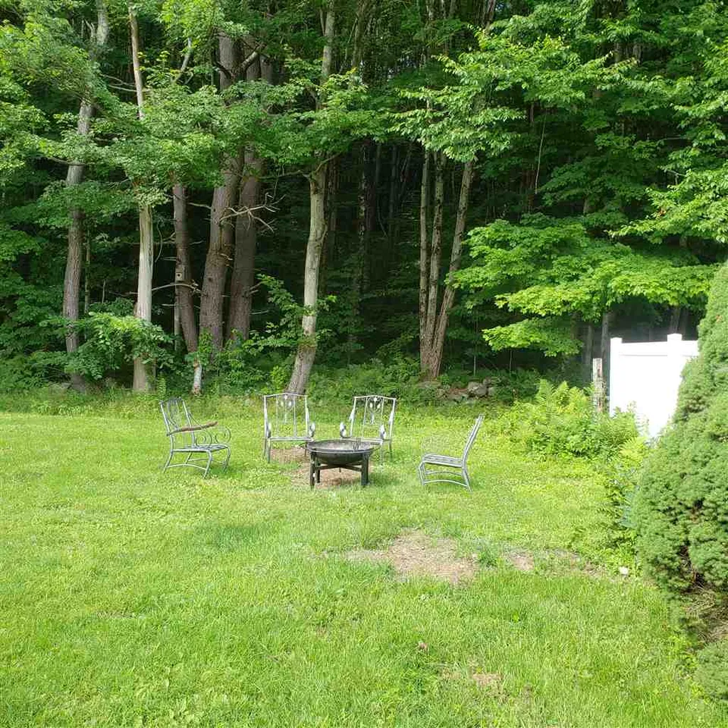 272 Kevadus Circle Chester VT 05143