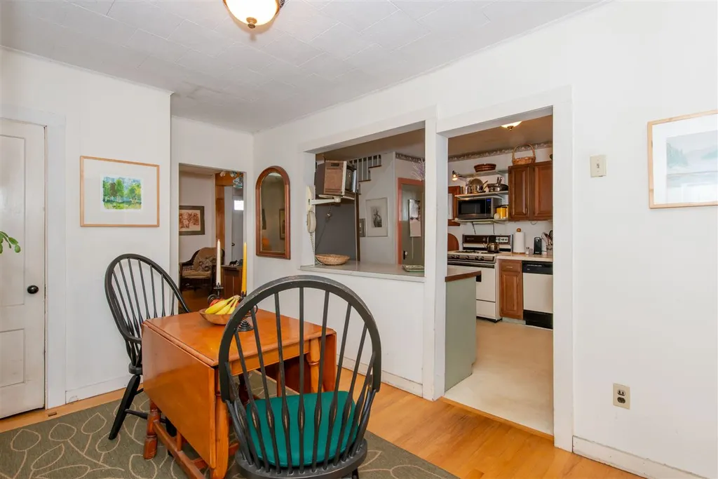 53 Tanner Street Portsmouth NH 03801