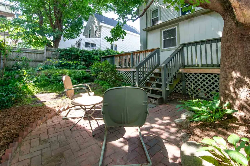 53 Tanner Street Portsmouth NH 03801