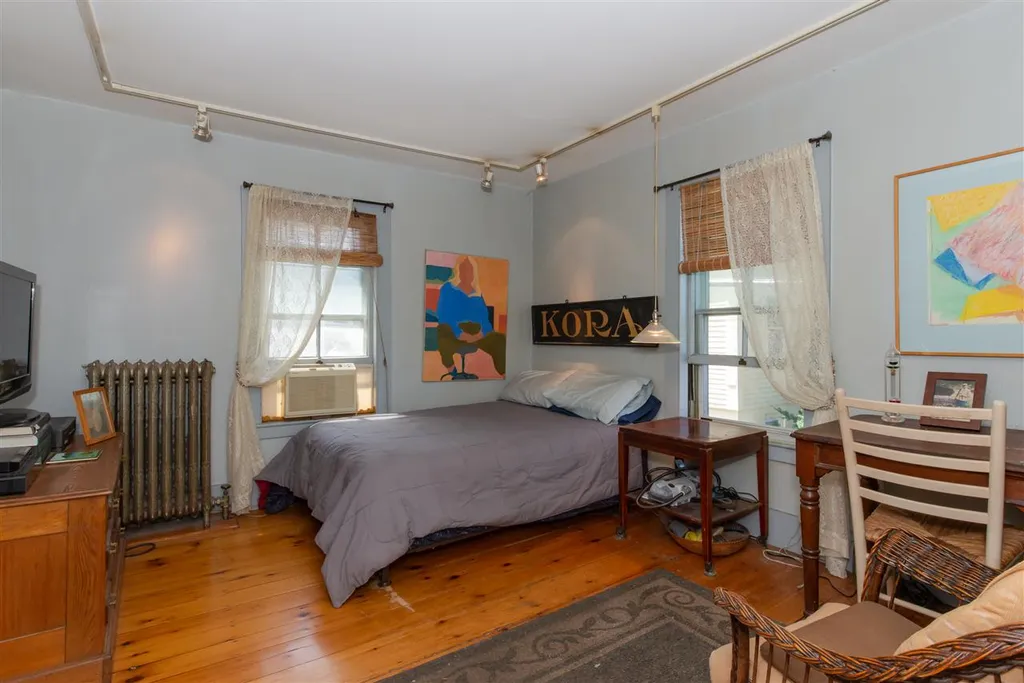53 Tanner Street Portsmouth NH 03801