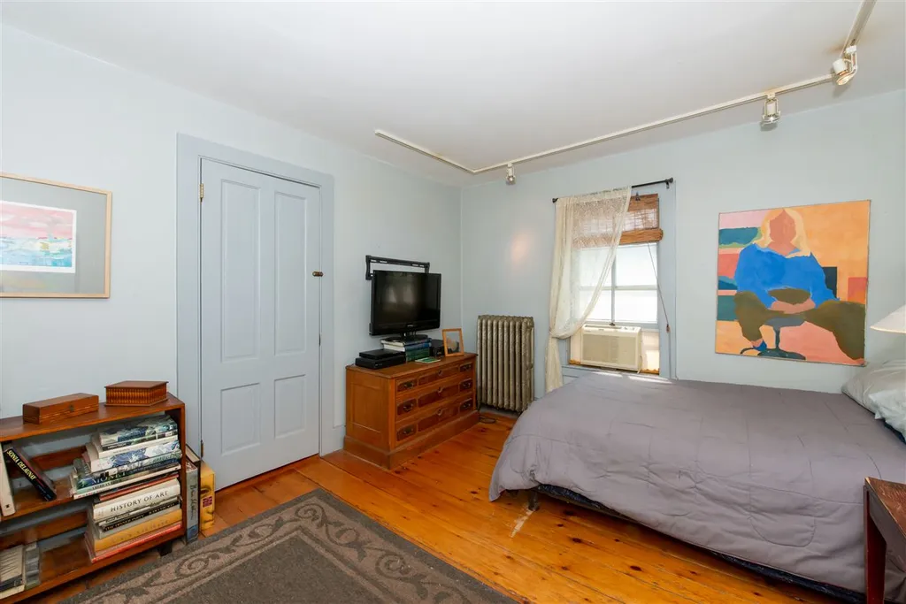 53 Tanner Street Portsmouth NH 03801