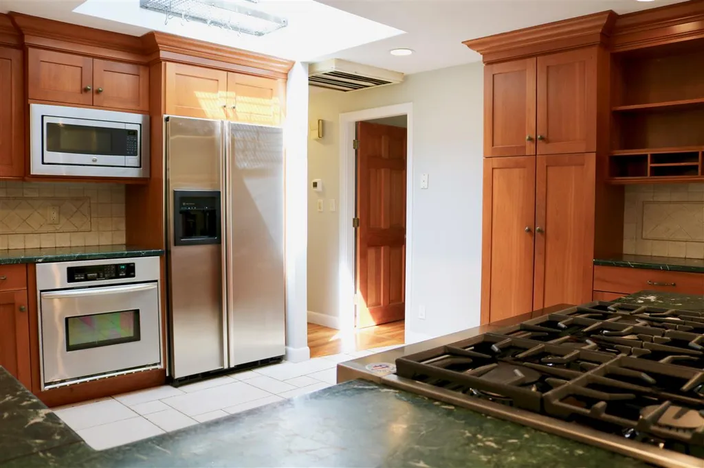 5 Godfrey Avenue Hampton NH 03842