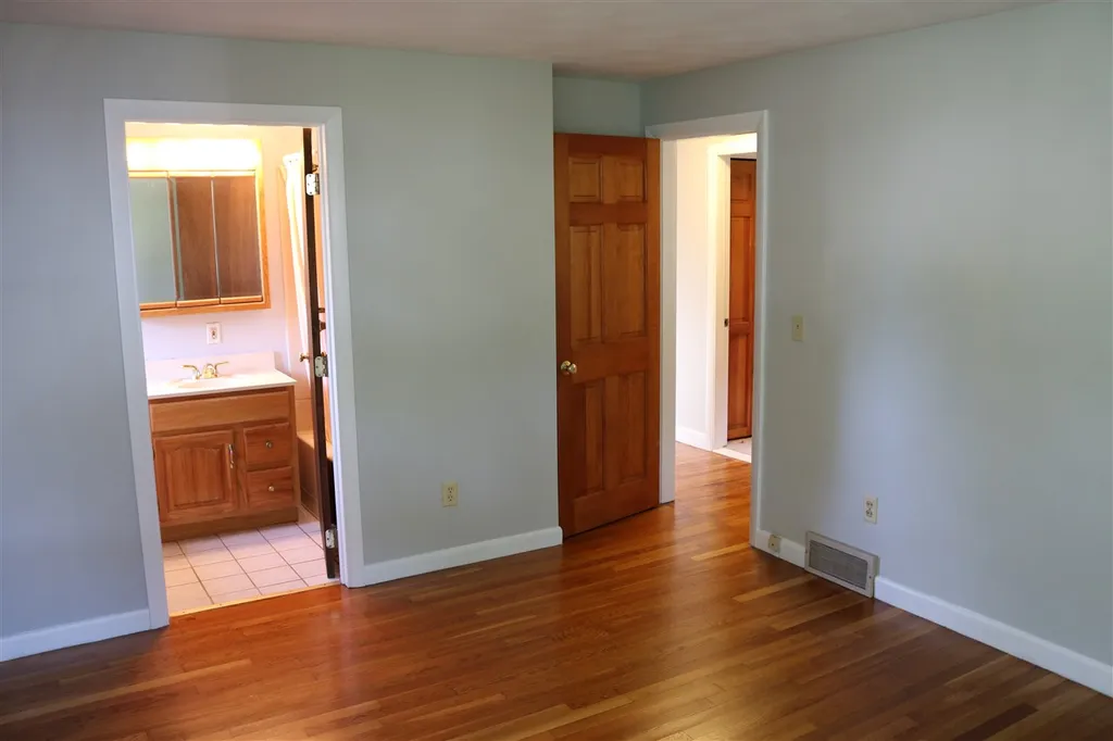 5 Godfrey Avenue Hampton NH 03842