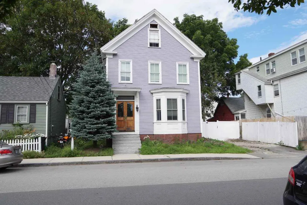 49 Cass Street Portsmouth NH 03801