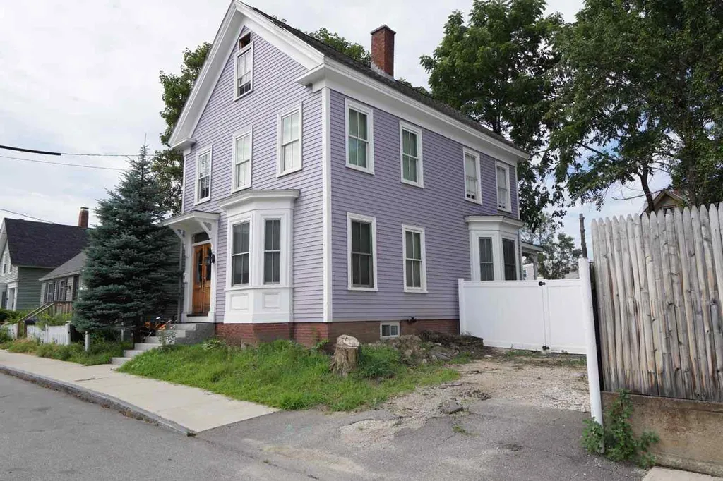 49 Cass Street Portsmouth NH 03801