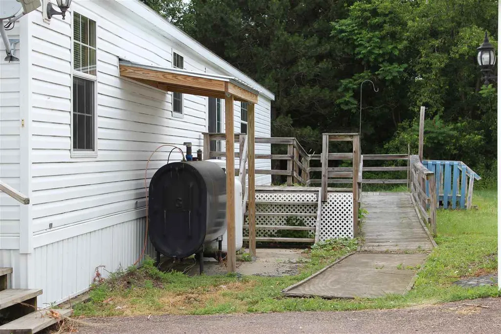 31 Moccasin Avenue Grand Isle VT 05458