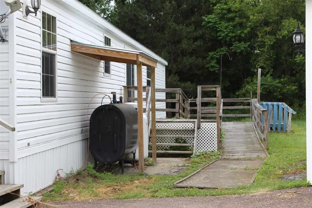 31 Moccasin Avenue Grand Isle VT 05458