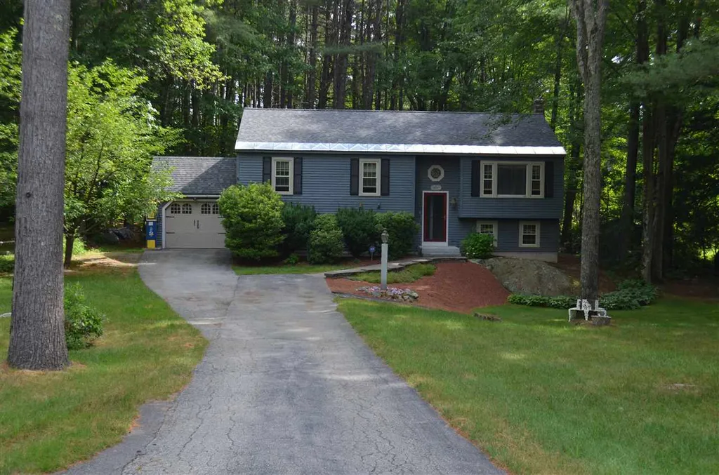 26 Hillside Drive Henniker NH 03242
