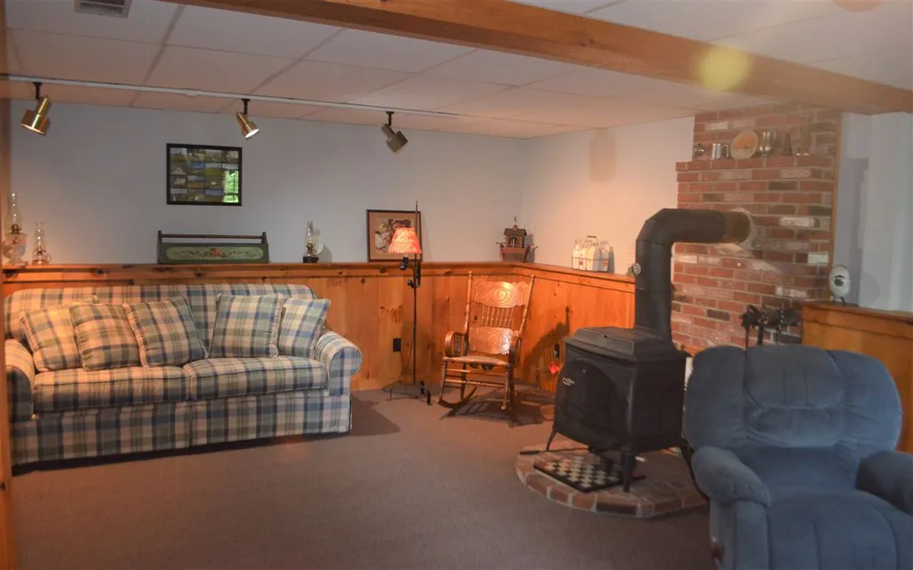 26 Hillside Drive Henniker NH 03242