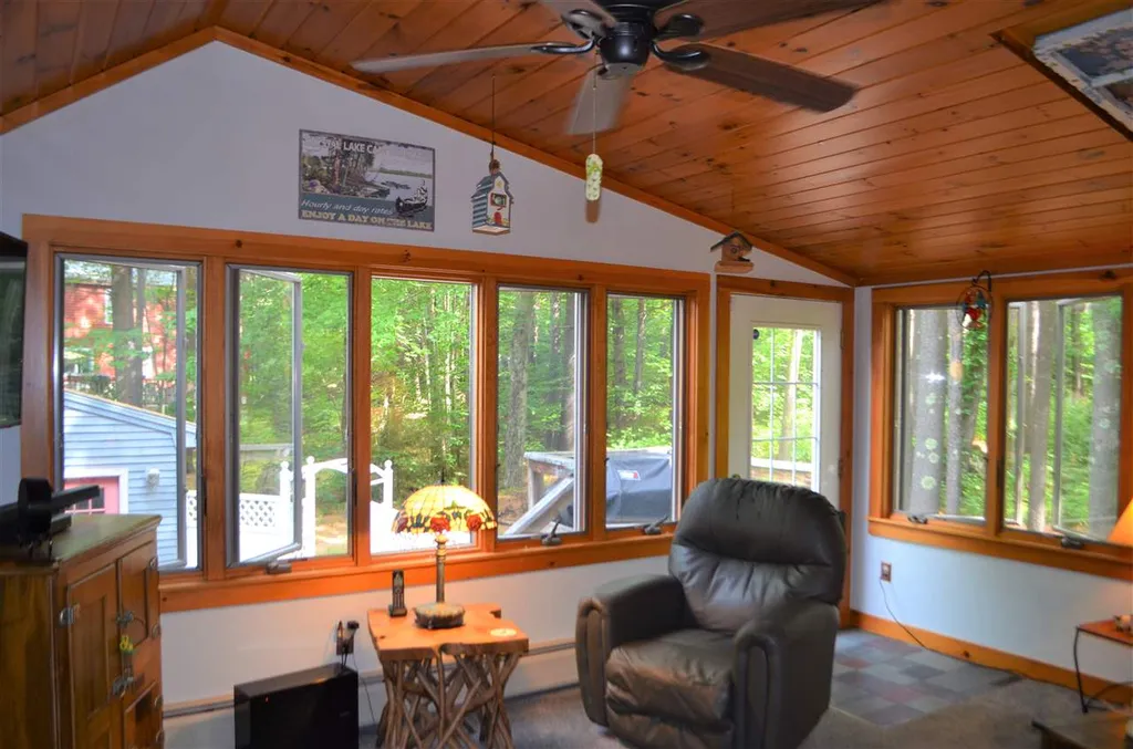 26 Hillside Drive Henniker NH 03242