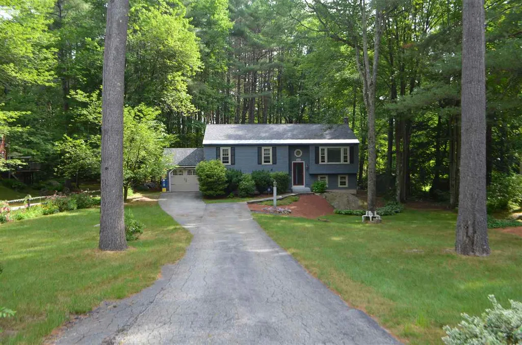 26 Hillside Drive Henniker NH 03242