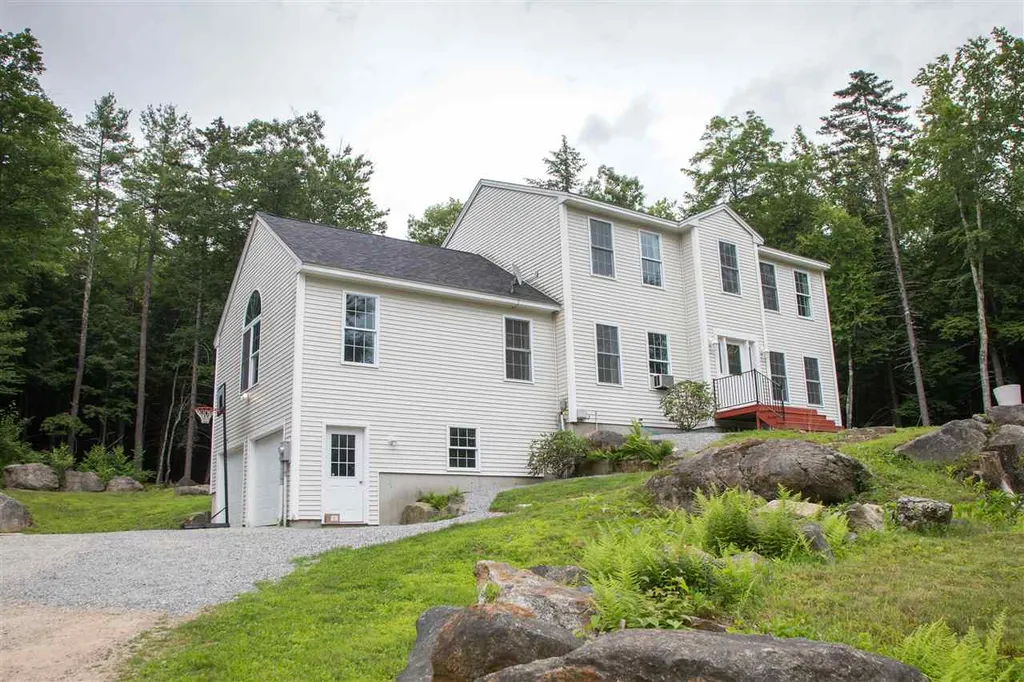 449 Bog Road Hillsborough NH 03244