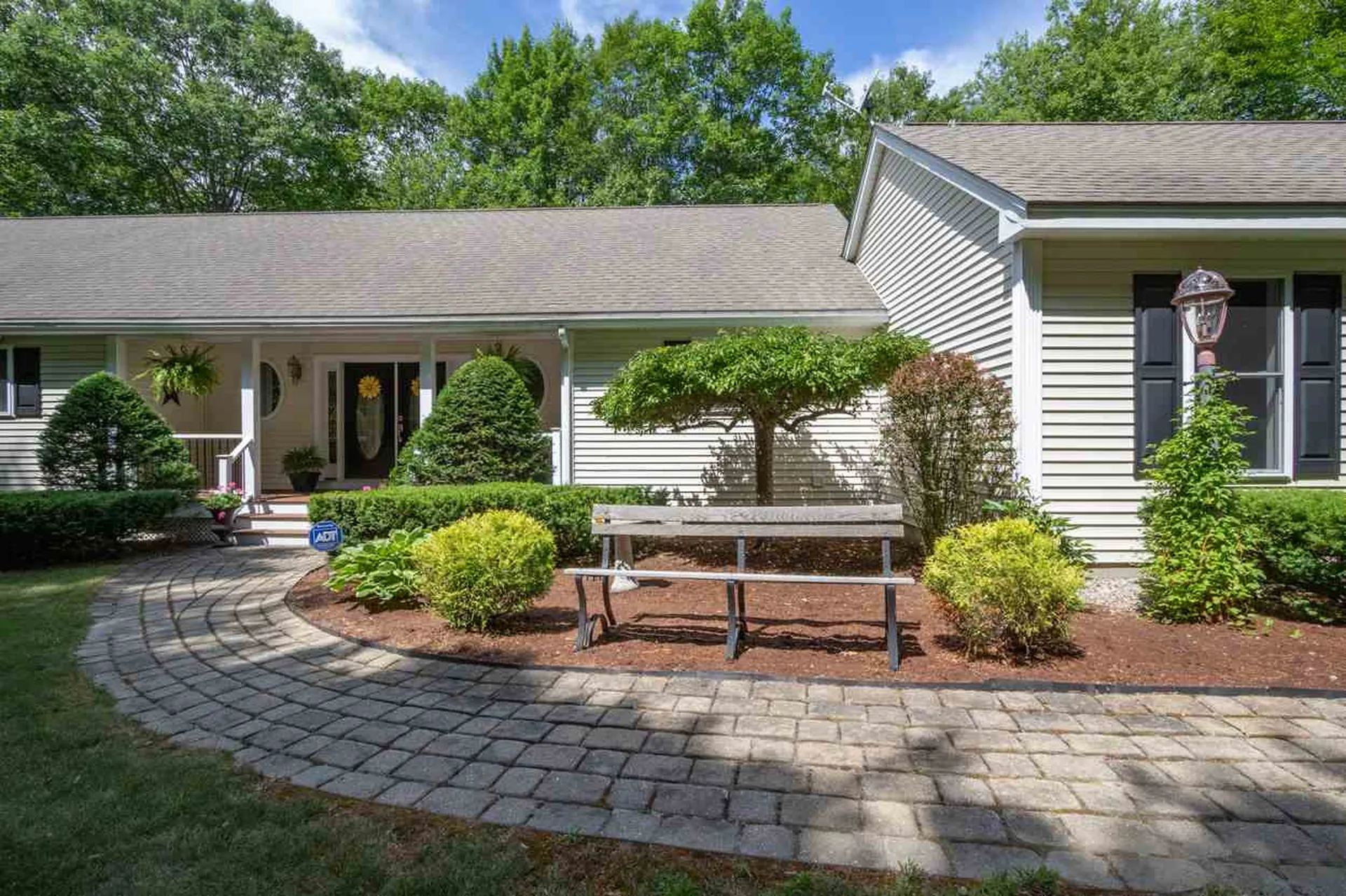 12 Danielle Way Deerfield NH 03037