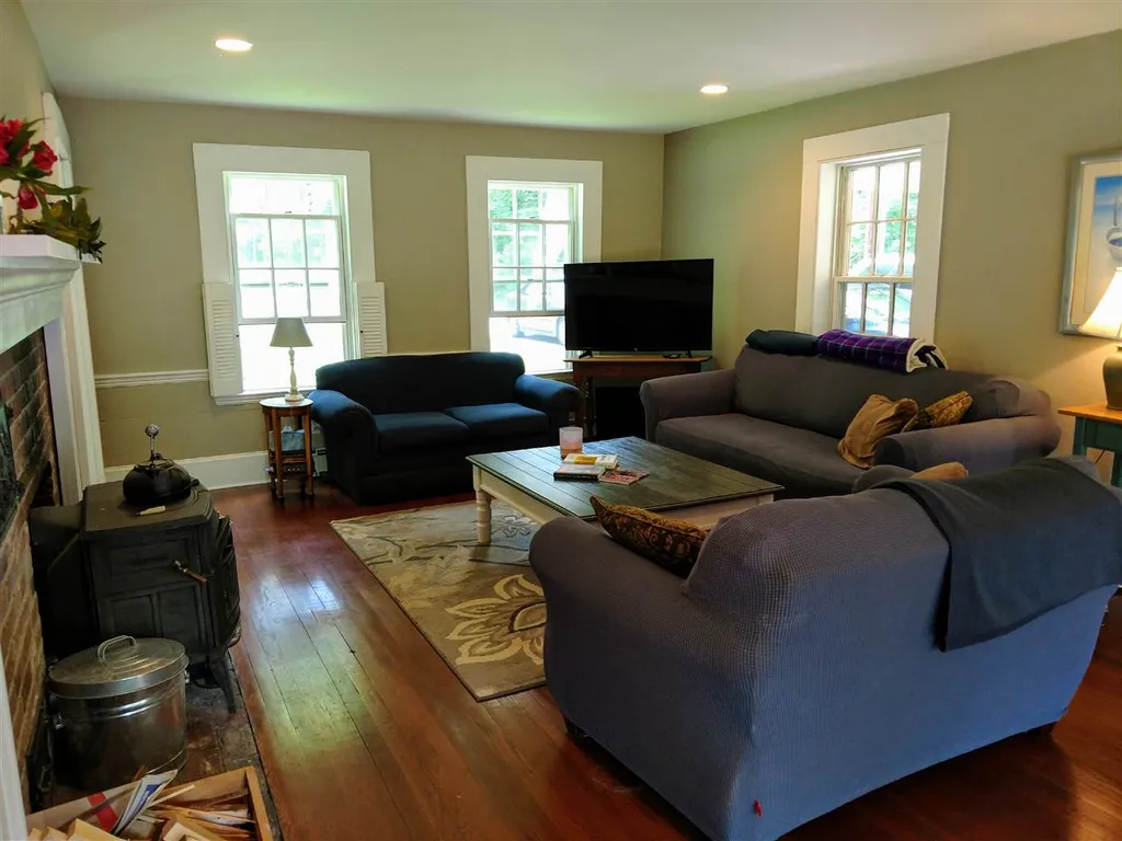 82 Keewaydin Road Wolfeboro NH 03894