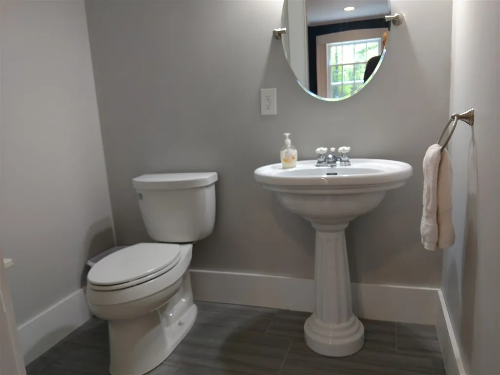 82 Keewaydin Road Wolfeboro NH 03894