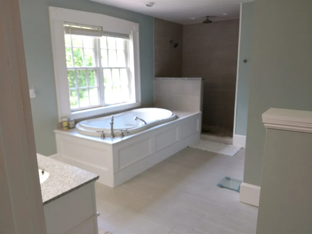 82 Keewaydin Road Wolfeboro NH 03894
