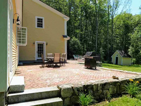 82 Keewaydin Road Wolfeboro NH 03894