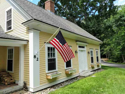 82 Keewaydin Road Wolfeboro NH 03894