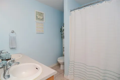 18b Chandler Court Hudson NH 03051