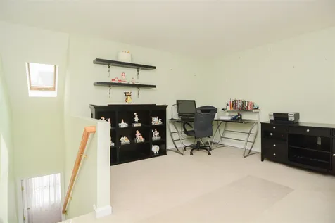 18b Chandler Court Hudson NH 03051