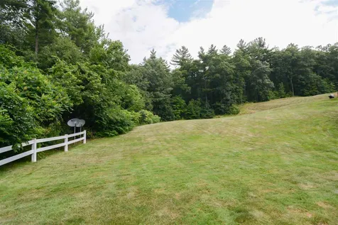 18b Chandler Court Hudson NH 03051