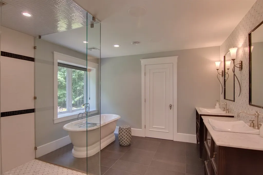 27 Forest Drive Lincoln NH 03251