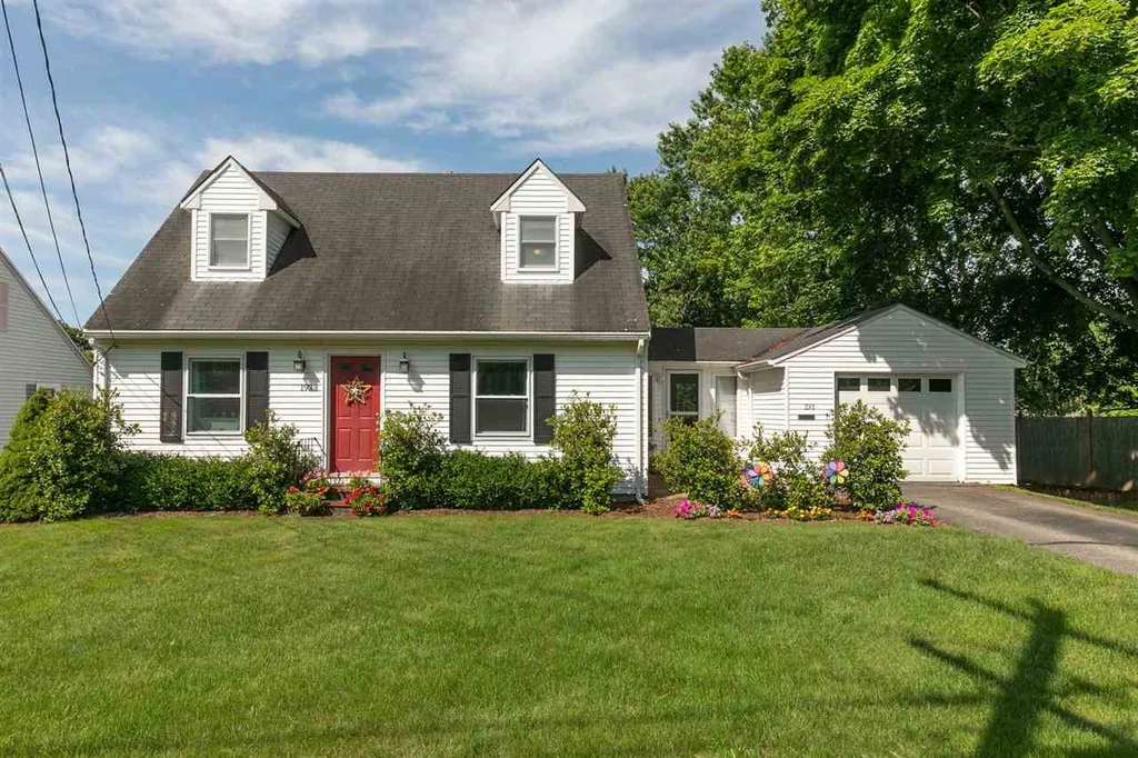 193 Meadow Road Portsmouth NH 03801