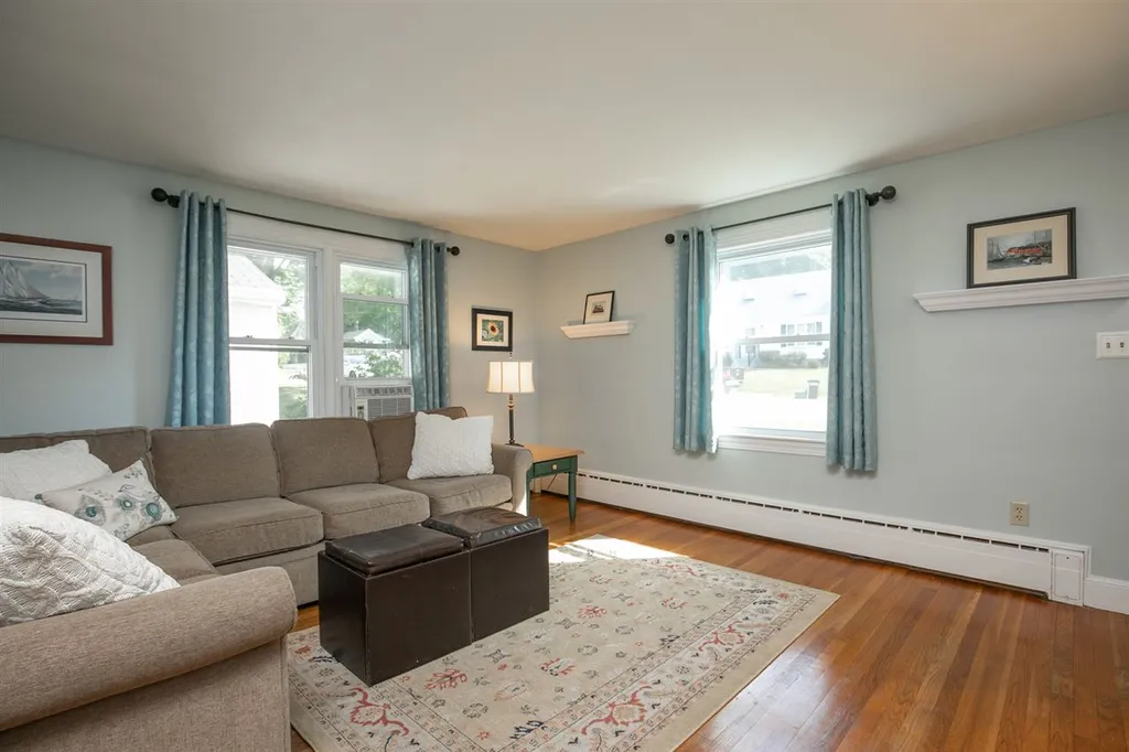 193 Meadow Road Portsmouth NH 03801