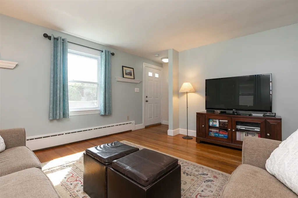 193 Meadow Road Portsmouth NH 03801