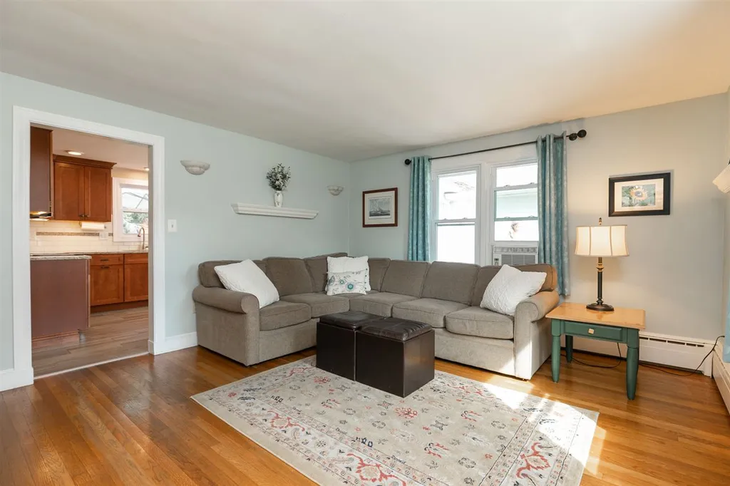 193 Meadow Road Portsmouth NH 03801