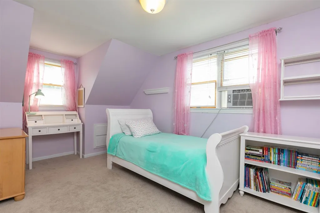 193 Meadow Road Portsmouth NH 03801