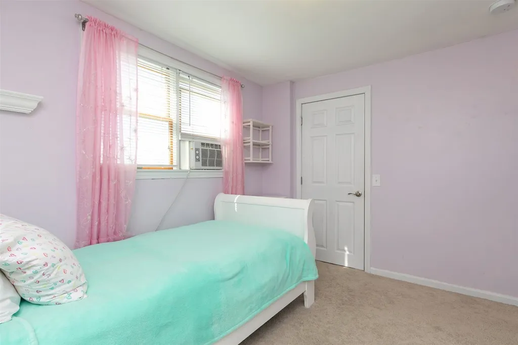 193 Meadow Road Portsmouth NH 03801