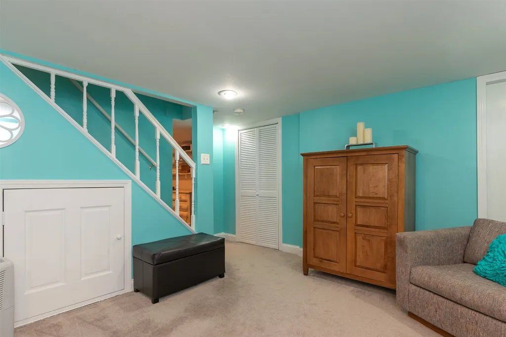 193 Meadow Road Portsmouth NH 03801